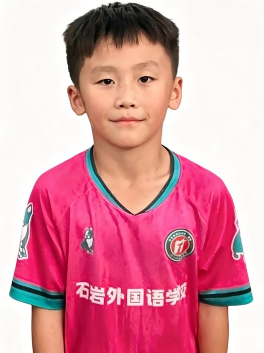 李洛奇
